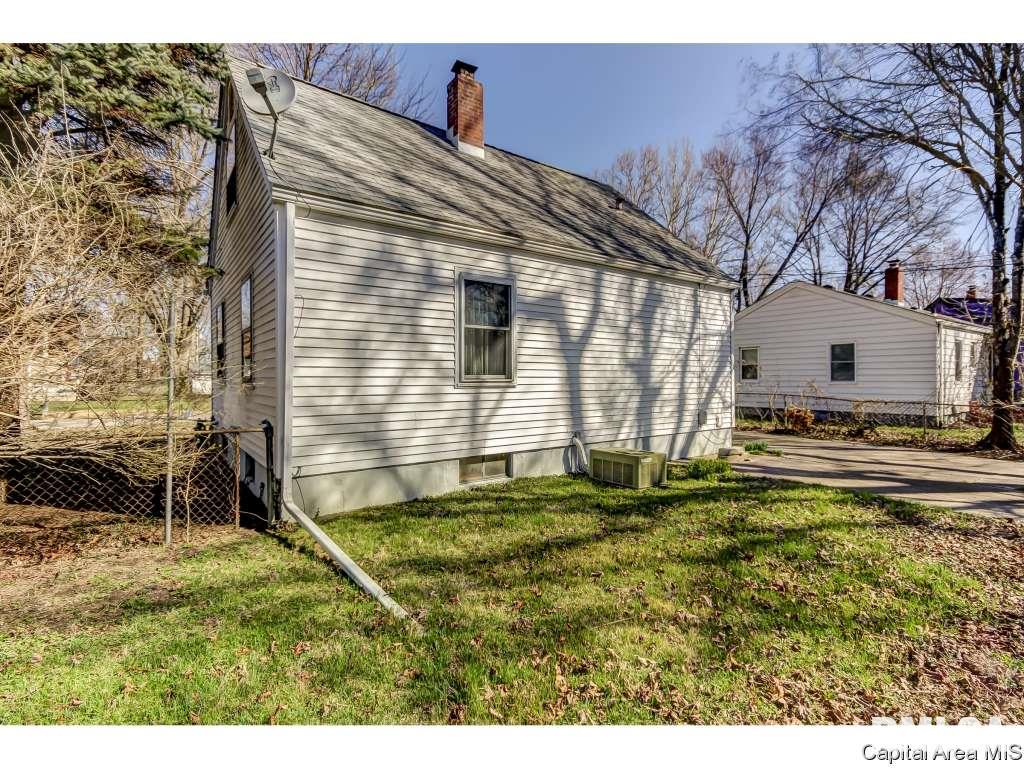 2118 East Pickett Street Springfield, IL 62703 - Photo 30 of 32 Gallery Image 30