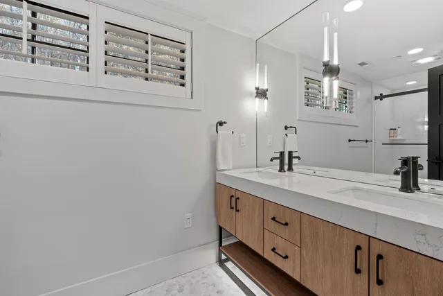 $4,995,000 | 16 Back Forty Road, Lincoln, NH 03251