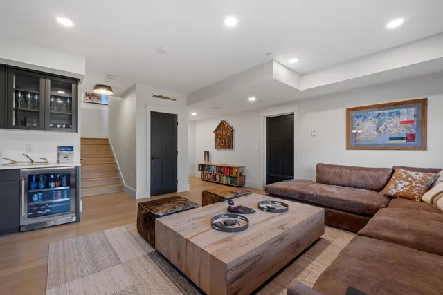 $4,995,000 | 16 Back Forty Road, Lincoln, NH 03251