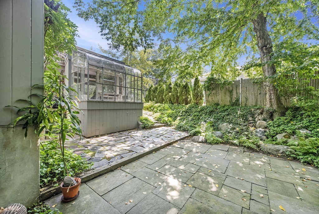 20 Laurel Road Swampscott, MA 01907 - Photo 3 of 23 Gallery Image 3
