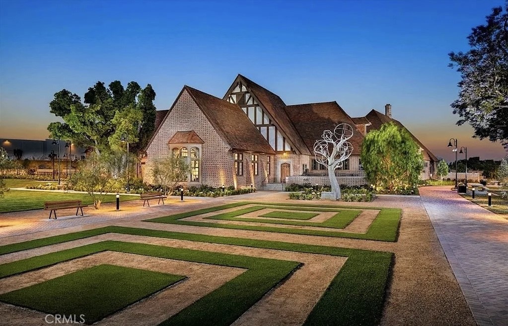 12358 Primrose Avenue Whittier, CA 90602 - Photo 41 of 50 a view of a house with swimming pool and sitting area