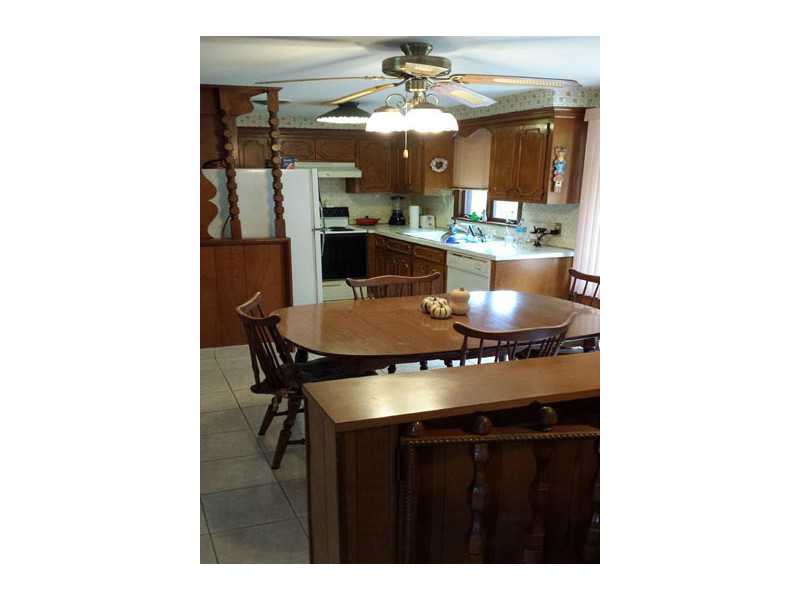219 Curry Road Cranston, RI 02920 - Photo 6 of 22 Dining Area.