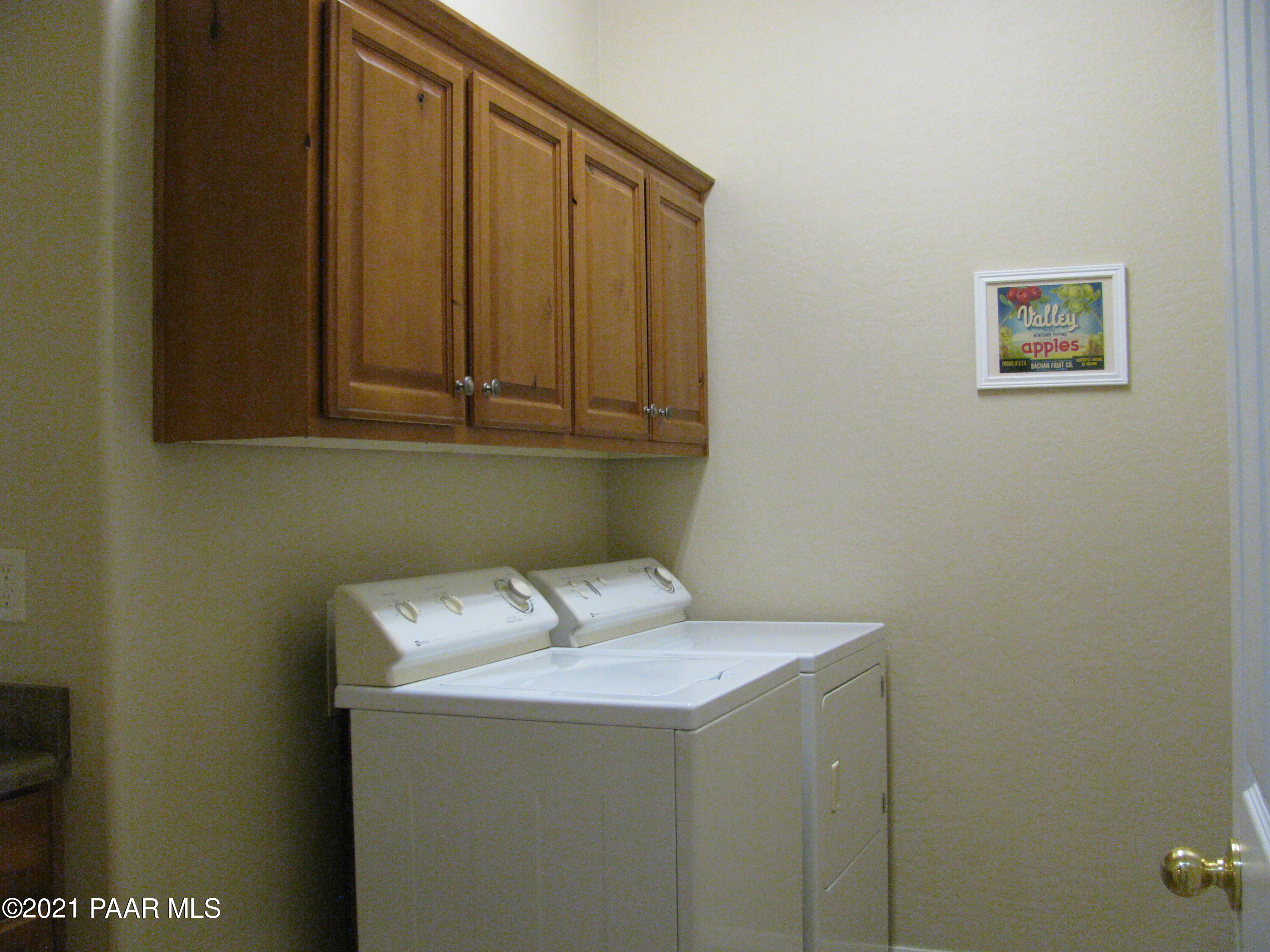 4561 Harwick Road Prescott Valley, AZ 86314 - Photo 34 of 71 Laundry Room