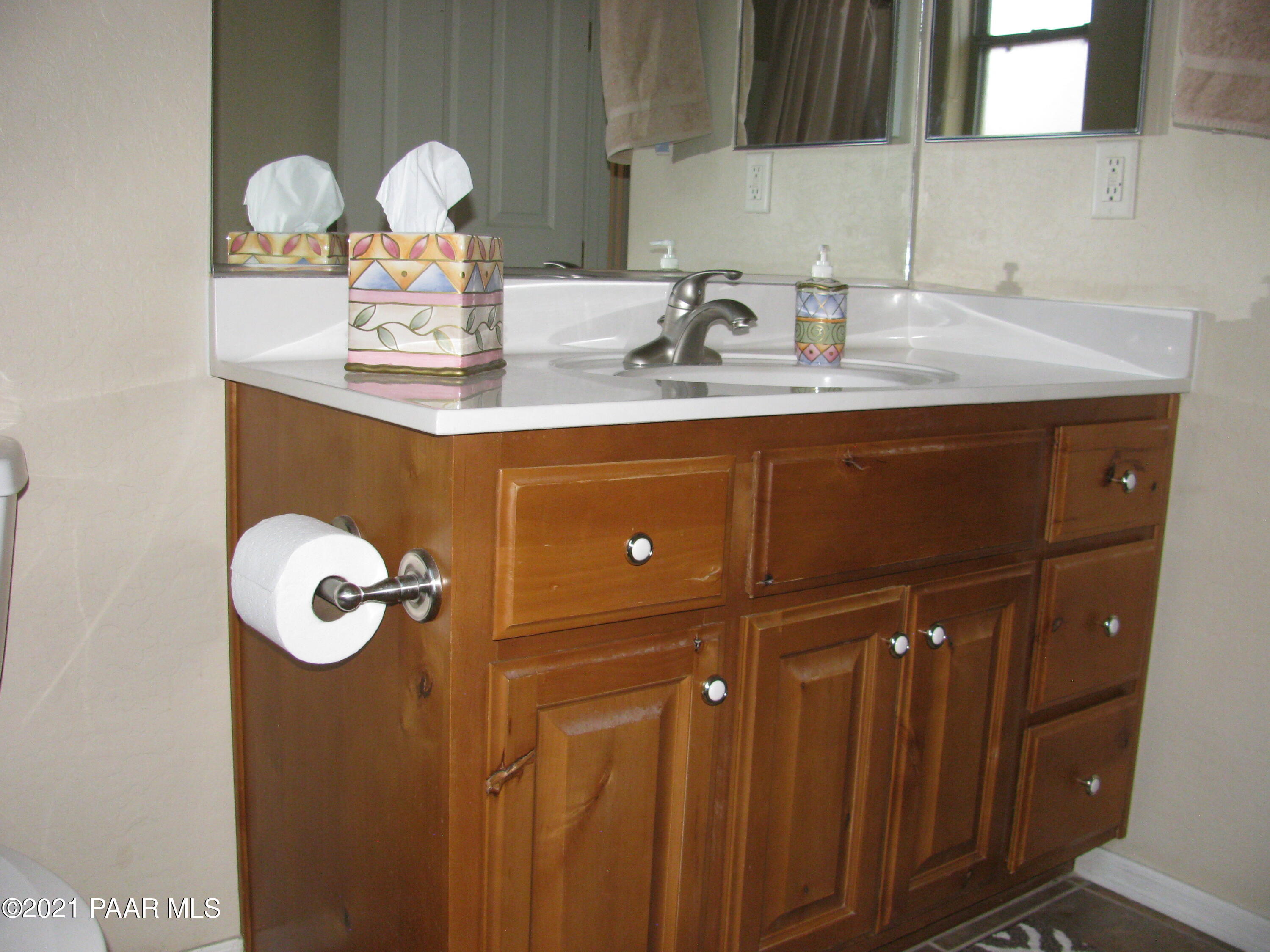 4561 Harwick Road Prescott Valley, AZ 86314 - Photo 37 of 71 Guest Bath