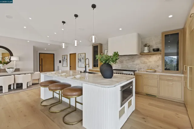 $3,150,000 | 13 Carmen Court, Orinda, CA 94563