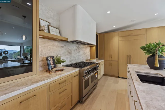 $3,150,000 | 13 Carmen Court, Orinda, CA 94563