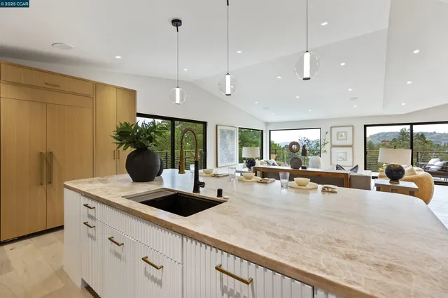 $3,150,000 | 13 Carmen Court, Orinda, CA 94563