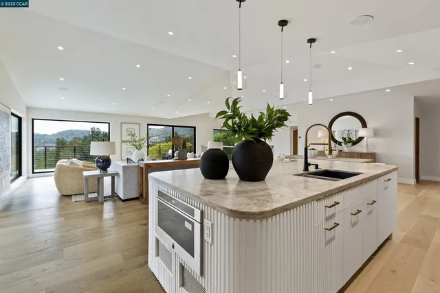 $3,150,000 | 13 Carmen Court, Orinda, CA 94563