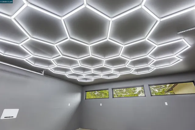 $3,150,000 | 13 Carmen Court, Orinda, CA 94563