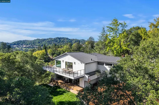 $3,150,000 | 13 Carmen Court, Orinda, CA 94563