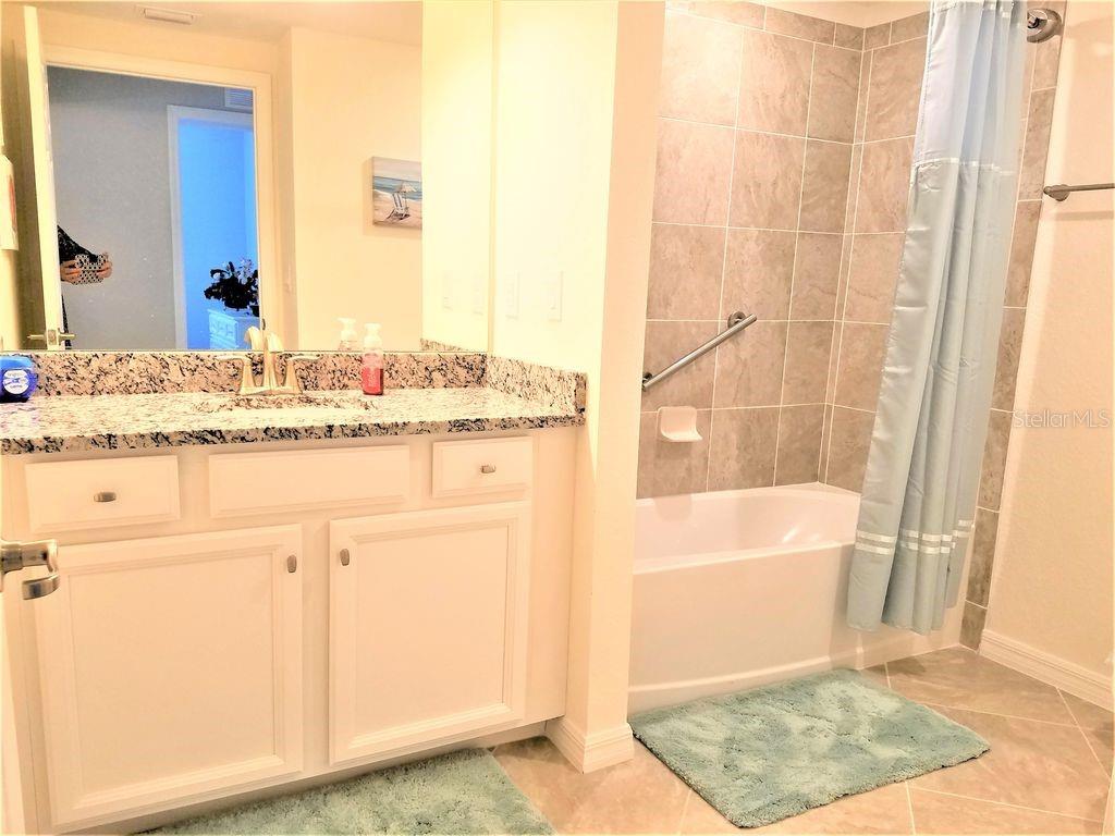 5844 Wake Forest Run, Unit 101 Lakewood Ranch, FL 34211 - Photo 28 of 38