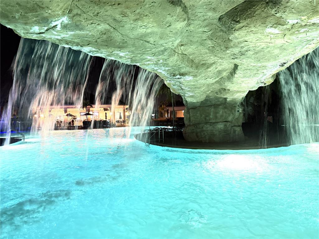 5844 Wake Forest Run, Unit 101 Lakewood Ranch, FL 34211 - Photo 7 of 38