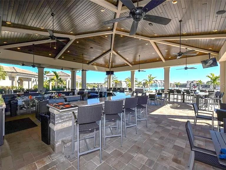 5844 Wake Forest Run, Unit 101 Lakewood Ranch, FL 34211 - Photo 10 of 38
