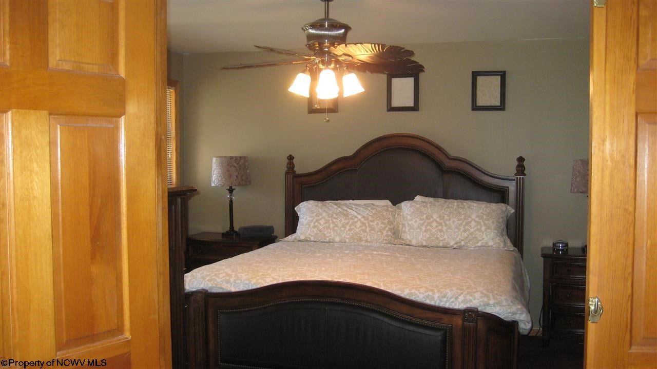 100 Field Crest Road Bridgeport, WV 26330 - Photo 6 of 20 Gallery Image 6