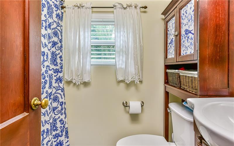 4115 Gibsonia Road Gibsonia, PA 15044 - Photo 12 of 20 Upstairs there is another full bath that has been tastifully updated