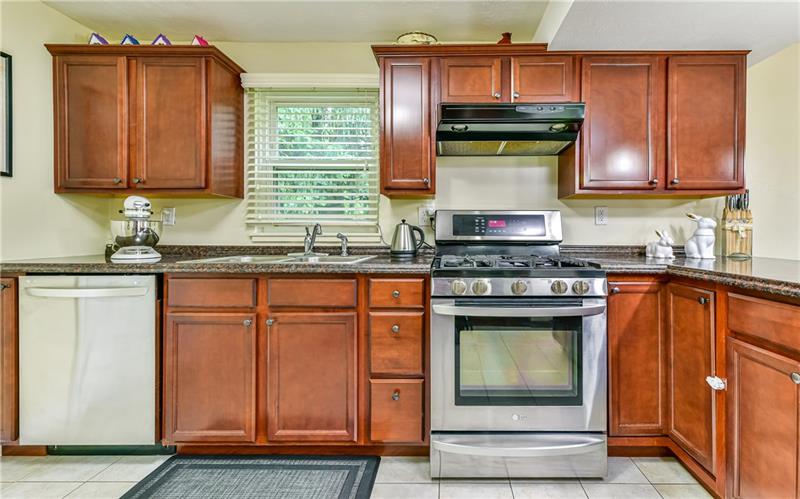4115 Gibsonia Road Gibsonia, PA 15044 - Photo 6 of 20 Beautiful, updated kitchen with ceramic tile floor.