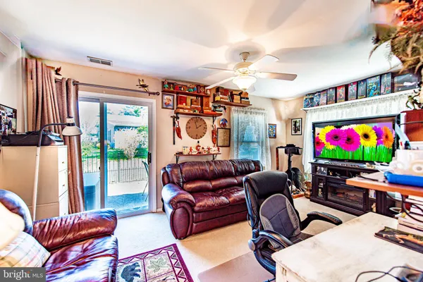$315,000 | 20 Cotherstone Drive, Southampton, NJ 08088