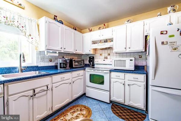 $315,000 | 20 Cotherstone Drive, Southampton, NJ 08088