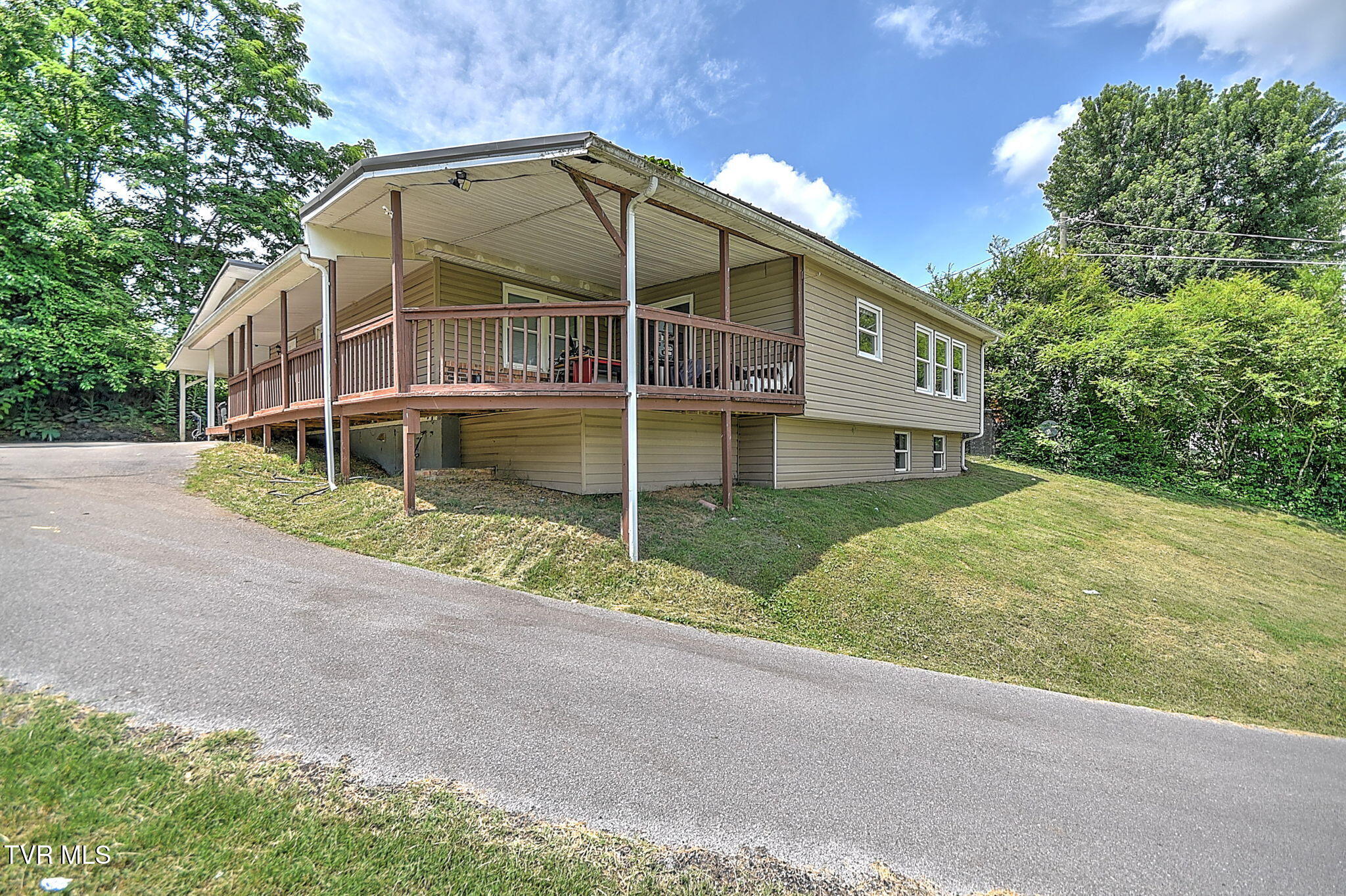 7613 Reedy Creek Road Bristol, VA 24202 - Photo 29 of 33 2-web-or-mls-7613 Reedy Creek JG-3