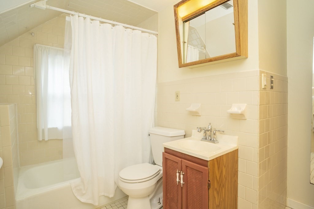 161 Pilgrim Road Weymouth, MA 02191 - Photo 29 of 42