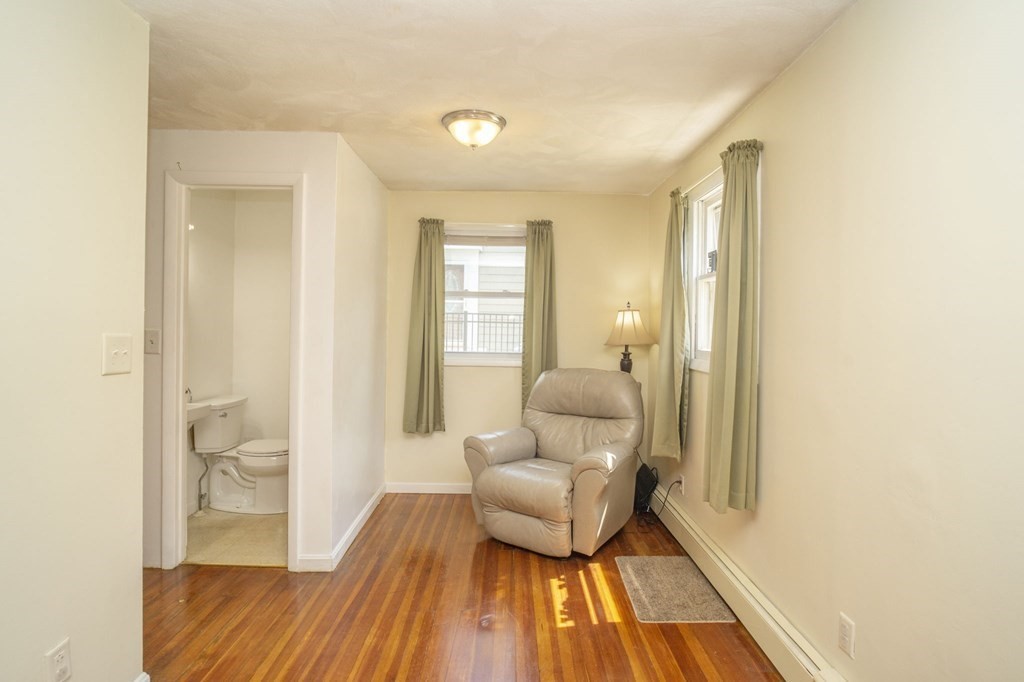 161 Pilgrim Road Weymouth, MA 02191 - Photo 10 of 42