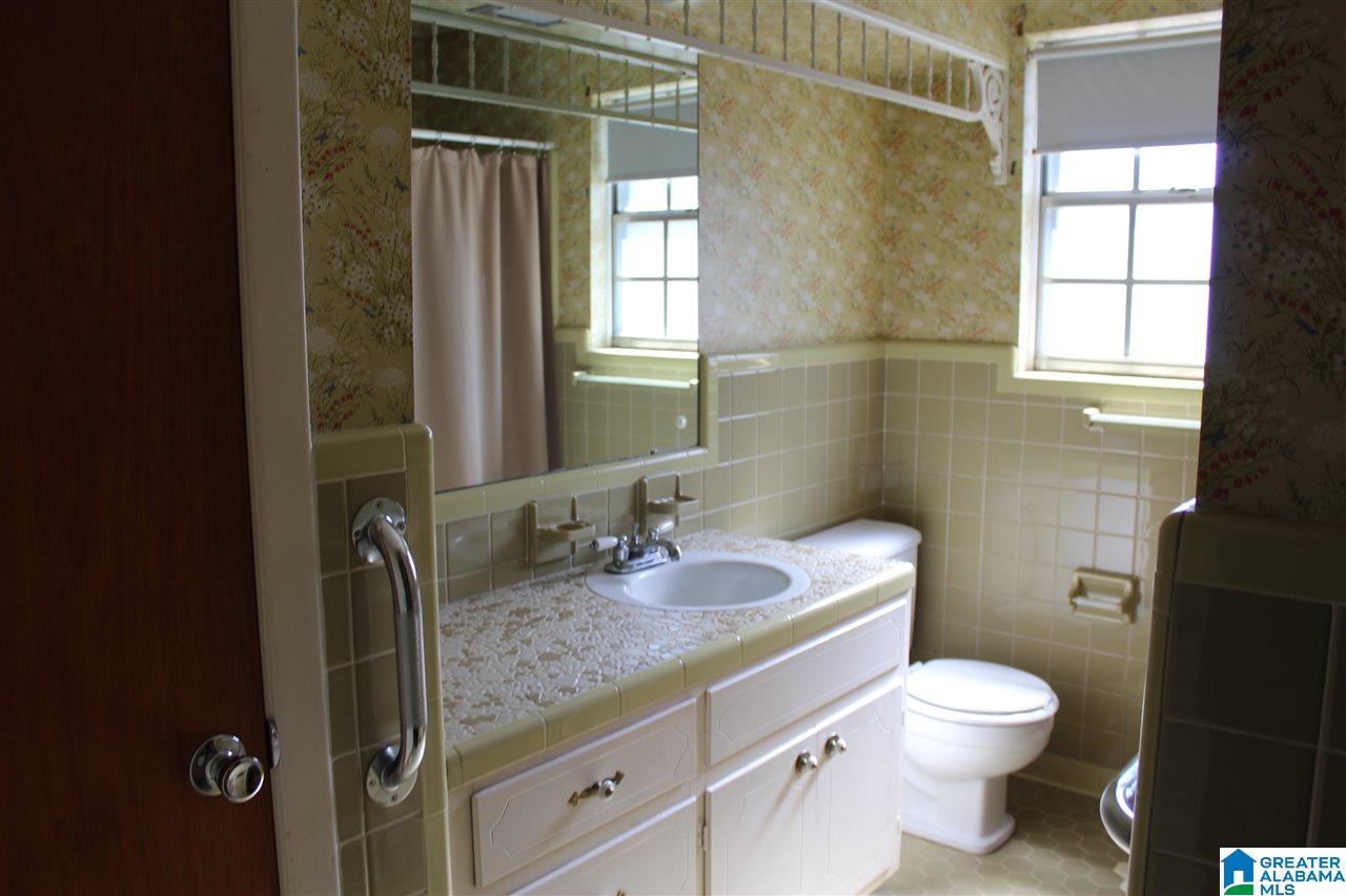 1009 Capri Circle Bessemer, AL 35023 - Photo 10 of 12