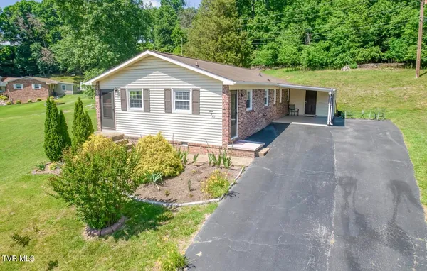 $219,000 | 305 Imperial Circle, Kingsport, TN 37660