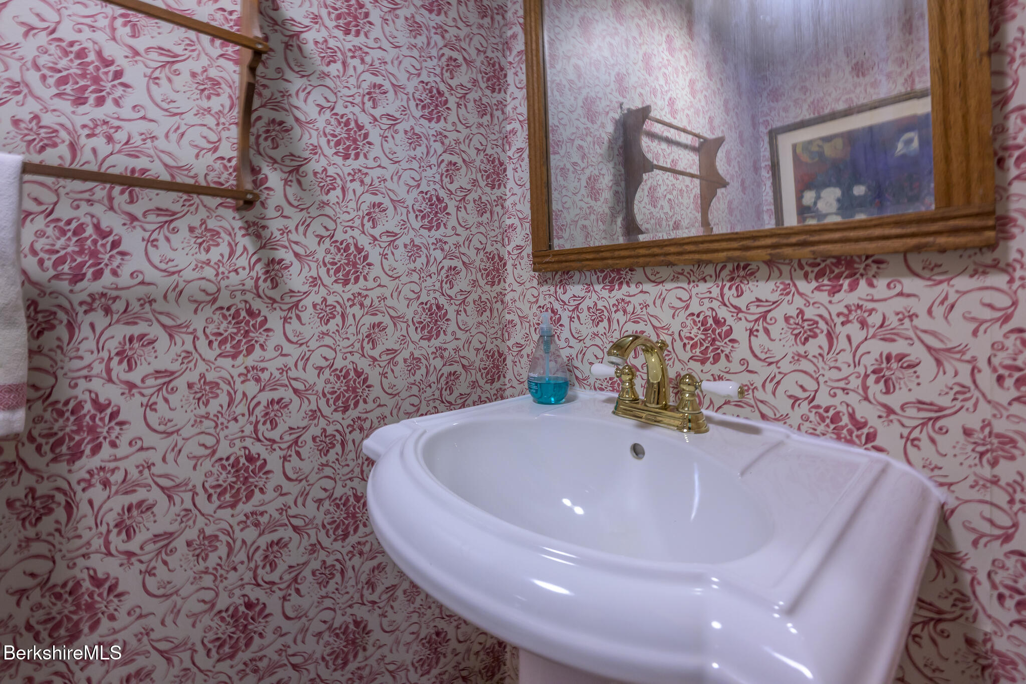 144 Shore Road Richmond, MA 01201 - Photo 20 of 44 Half Bathroom