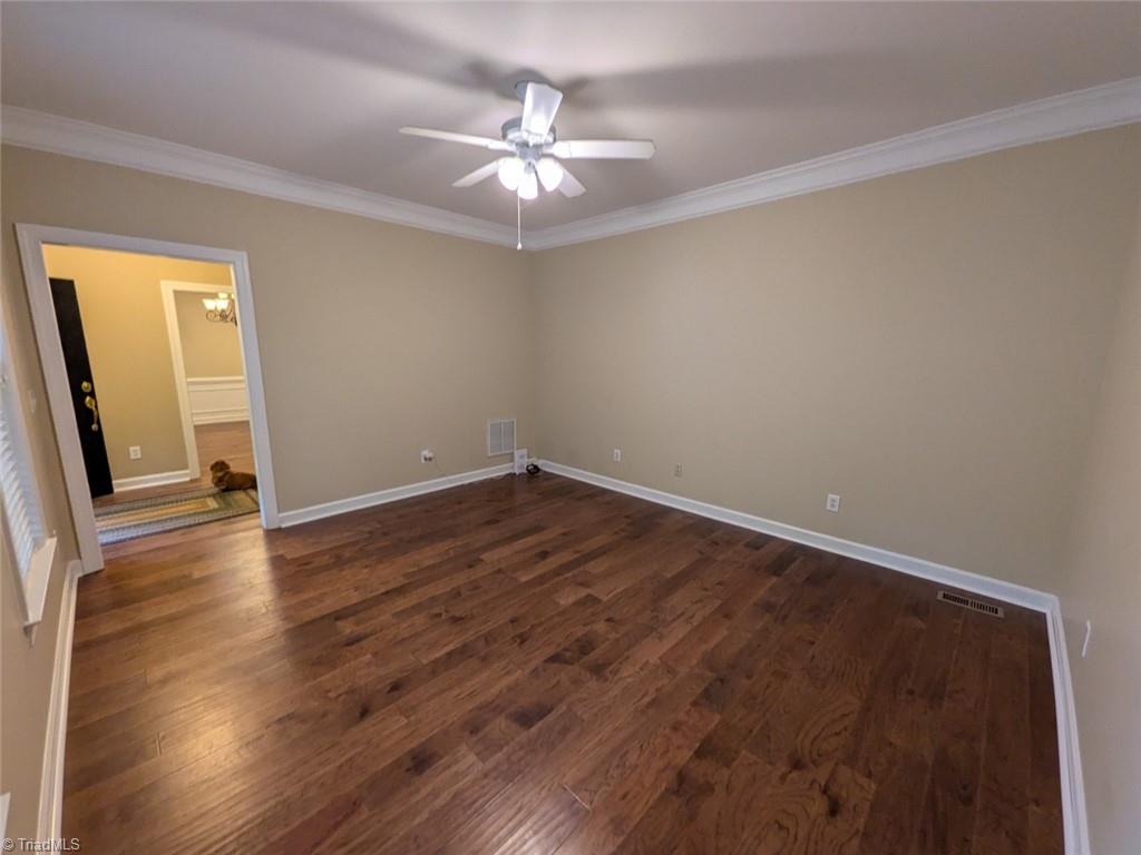 1702 Lakeland Point High Point, NC 27265 - Photo 7 of 50