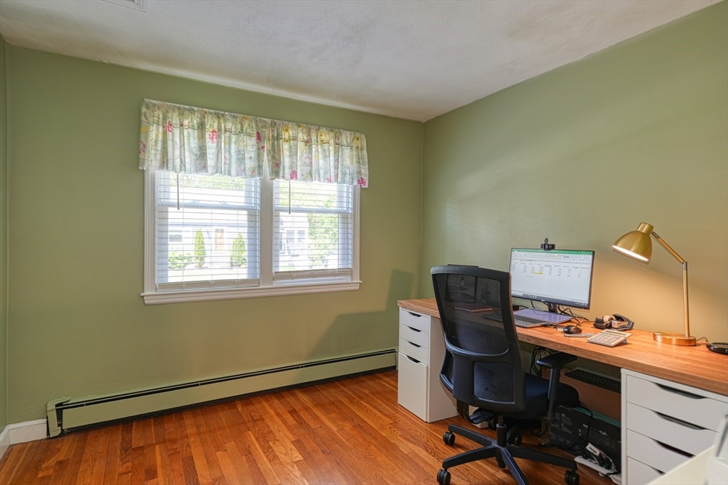 39 Skelton Road Burlington, MA 01803 - Photo 12 of 16 Gallery Image 12
