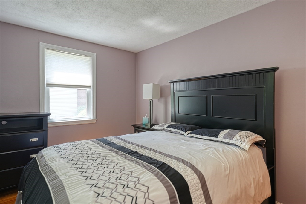 39 Skelton Road Burlington, MA 01803 - Photo 13 of 16 Gallery Image 13