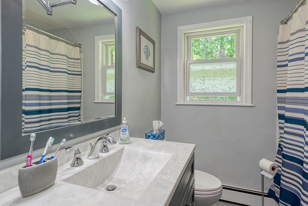 39 Skelton Road Burlington, MA 01803 - Photo 14 of 16 Gallery Image 14