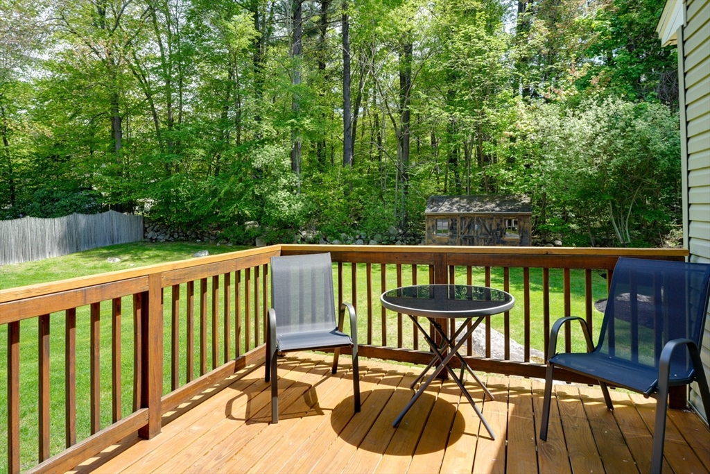 39 Skelton Road Burlington, MA 01803 - Photo 3 of 16 Gallery Image 3
