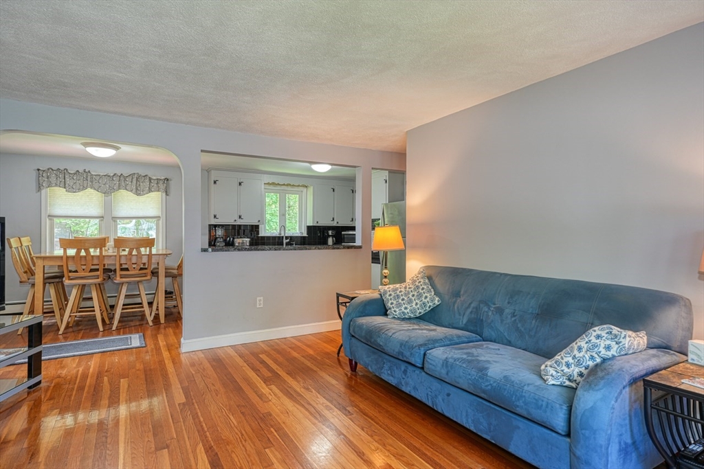 39 Skelton Road Burlington, MA 01803 - Photo 8 of 16 Gallery Image 8