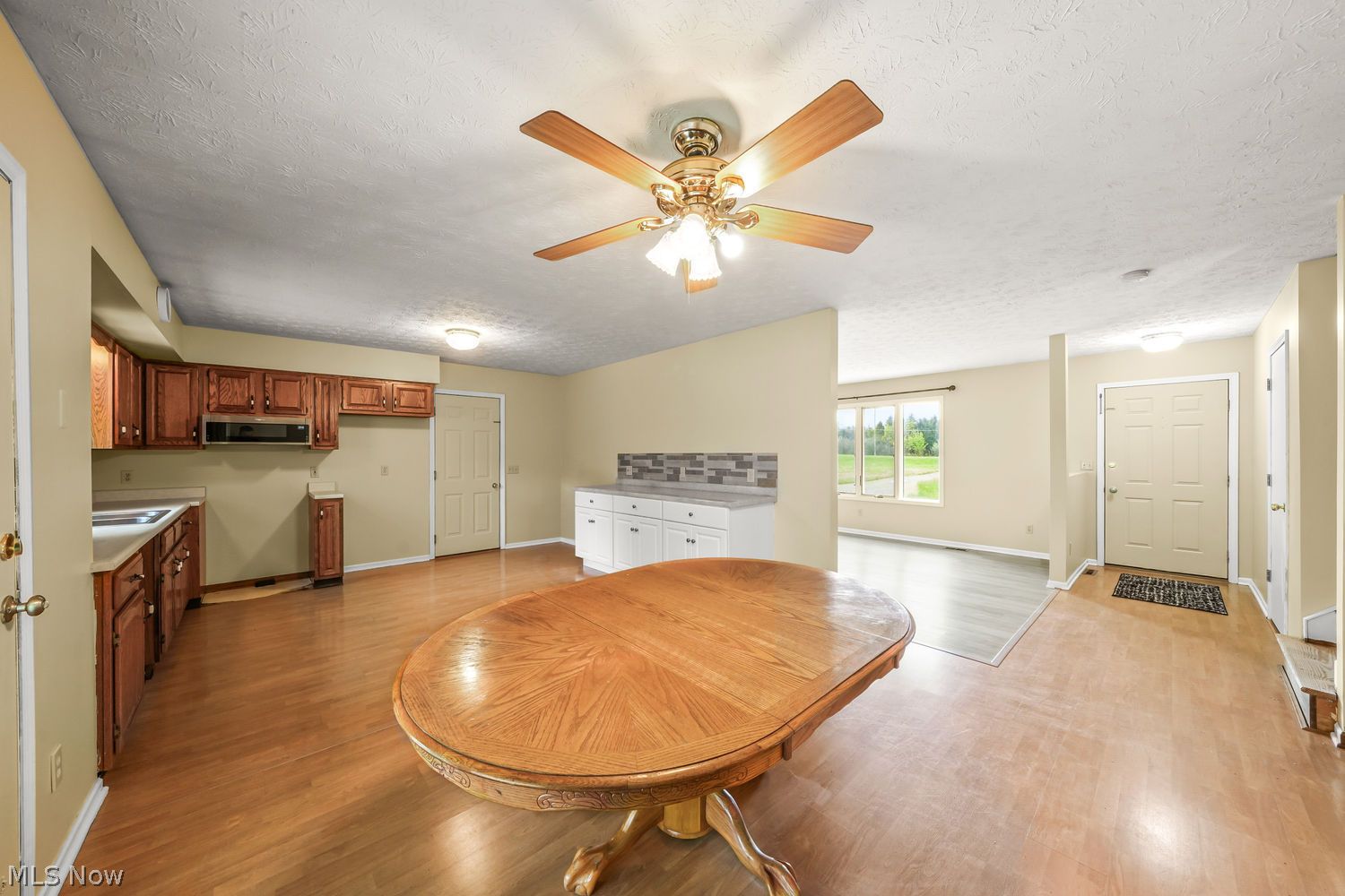 10703 Jones Road Diamond, OH 44412 - Photo 5 of 50