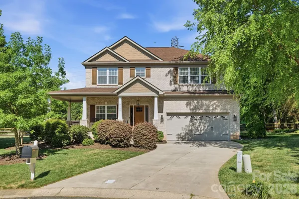 $465,000 | 9722 Spring Crest Court, Charlotte, NC 28269