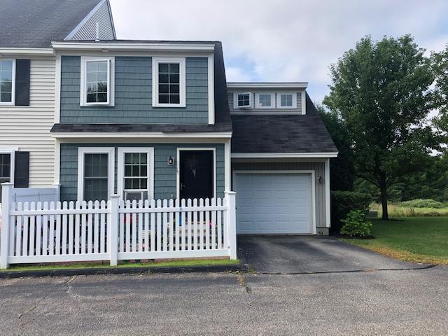 17 Elizabeth Road, Unit 17 South Berwick, ME 03908 - Photo 2 of 12 IMG_3785