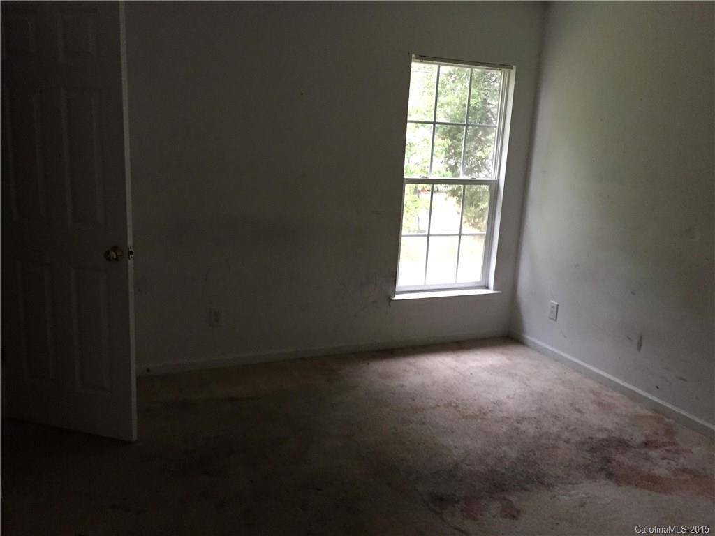10346 Gold Pan Road Charlotte, NC 28215 - Photo 12 of 15 Gallery Image 12