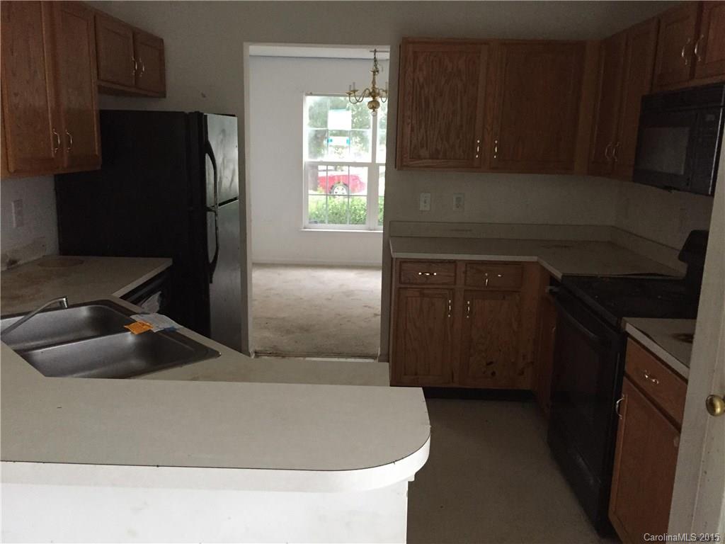 10346 Gold Pan Road Charlotte, NC 28215 - Photo 6 of 15 Gallery Image 6