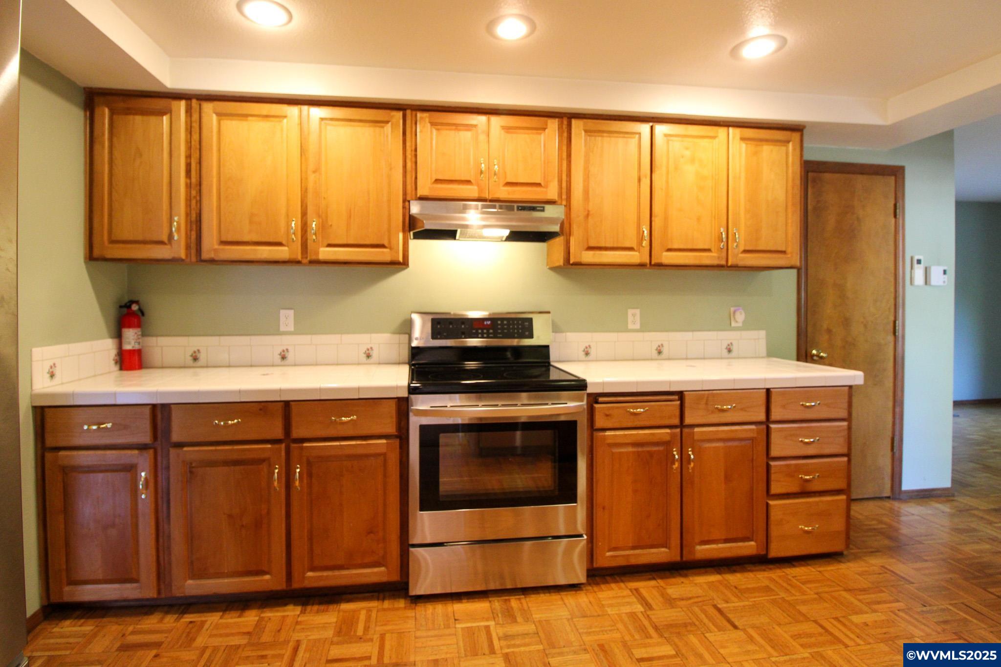 661 Chemawa Road North Keizer, OR 97303 - Photo 17 of 49 Gallery Image 17
