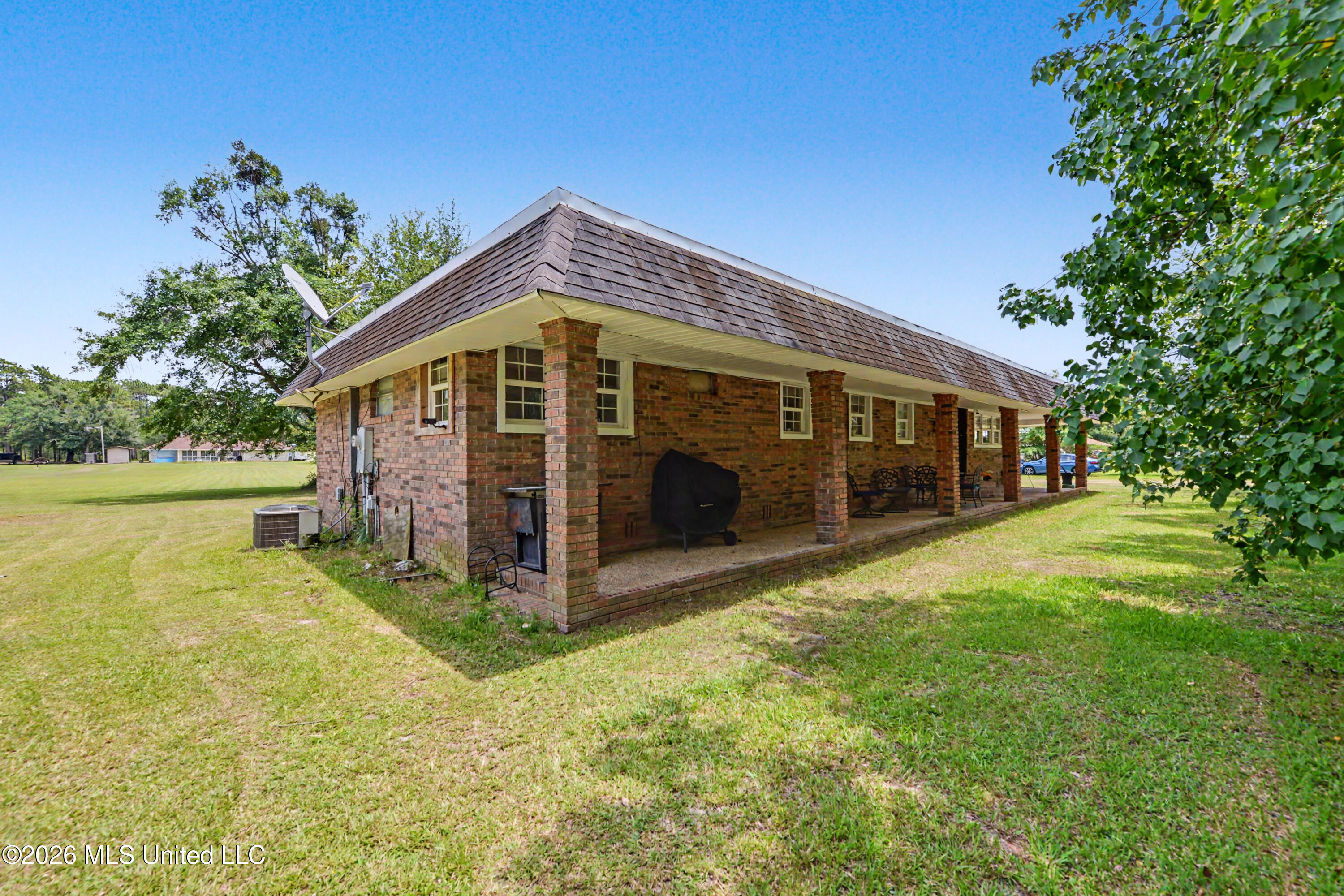 7374 Thompson Road Long Beach, MS 39560 - Photo 3 of 25 002 (2)