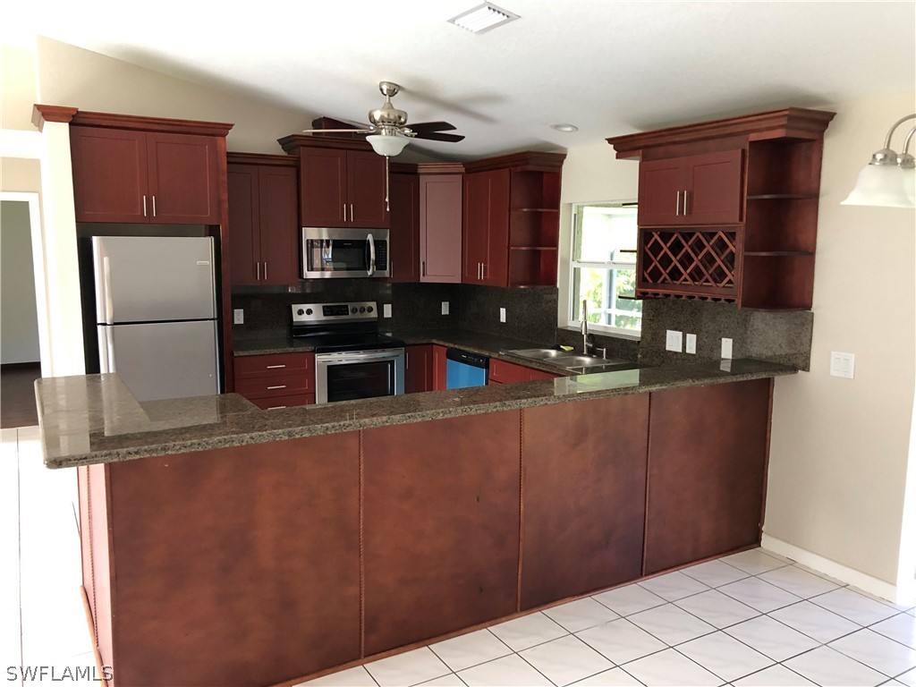 18230 Hepatica Road Fort Myers, FL 33967 - Photo 11 of 23 Gallery Image 11