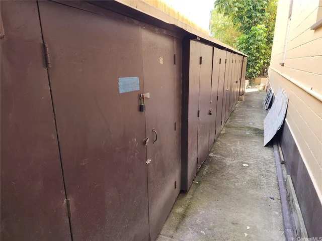 $244,000 | 1524 Pensacola Street, Unit 210, Honolulu, HI 96822