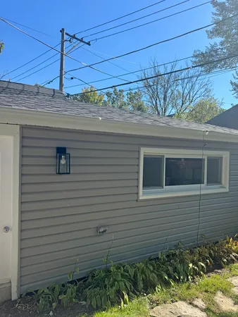 $3,500 | 644 West Hinsdale Avenue, Hinsdale, IL 60521