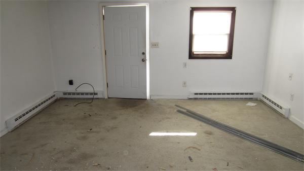 15 Laurine Road Saugus, MA 01906 - Photo 11 of 27 Gallery Image 11