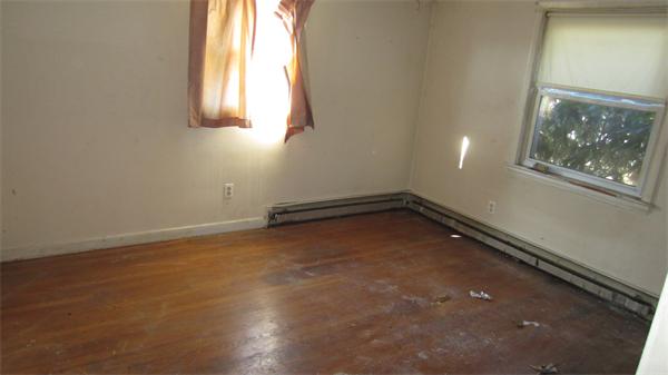 15 Laurine Road Saugus, MA 01906 - Photo 8 of 27 Gallery Image 8