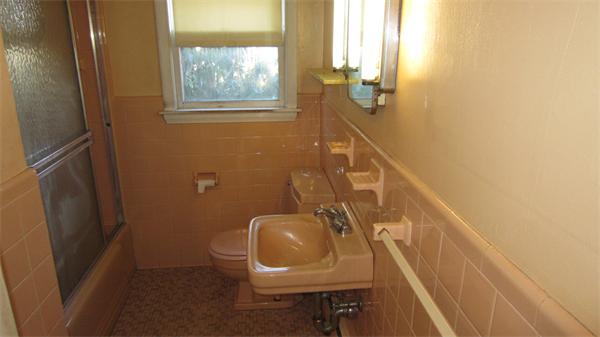 15 Laurine Road Saugus, MA 01906 - Photo 9 of 27 Gallery Image 9