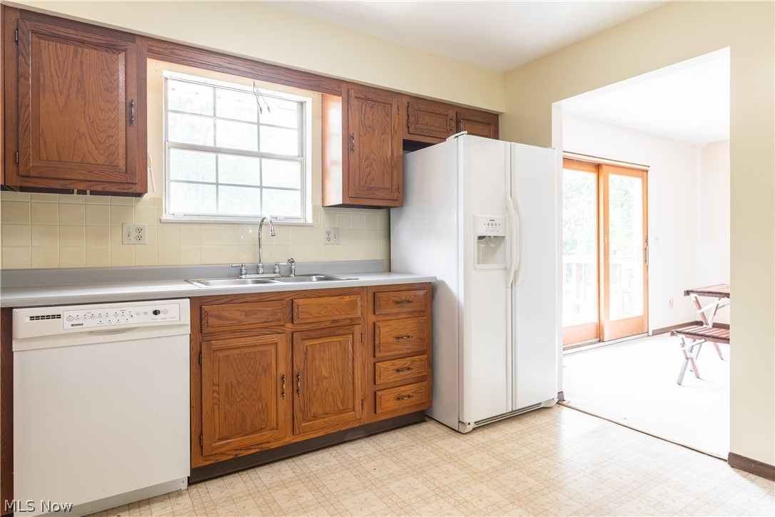 11817 Dupont Road Washington, WV 26181 - Photo 6 of 13