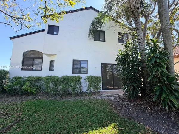 $5,000 | 1600 Southwest 157th Avenue, Pembroke Pines, FL 33027