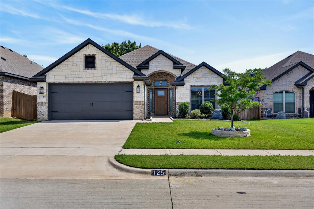 125 Maverick Lane Pilot Point, TX 76258 - Photo 5 of 28